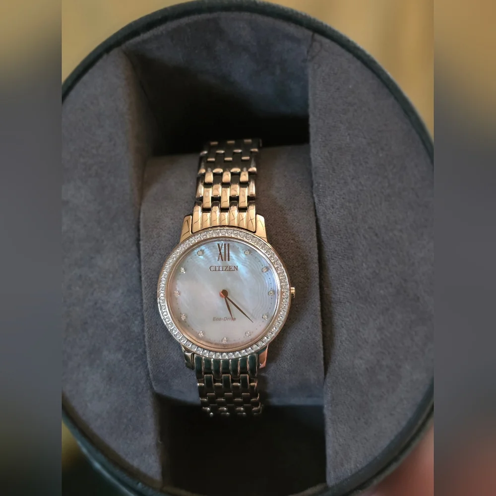 Citizen Ladies Eco Drive Strawberry Gold Watch EUC - Picture 16 of 16